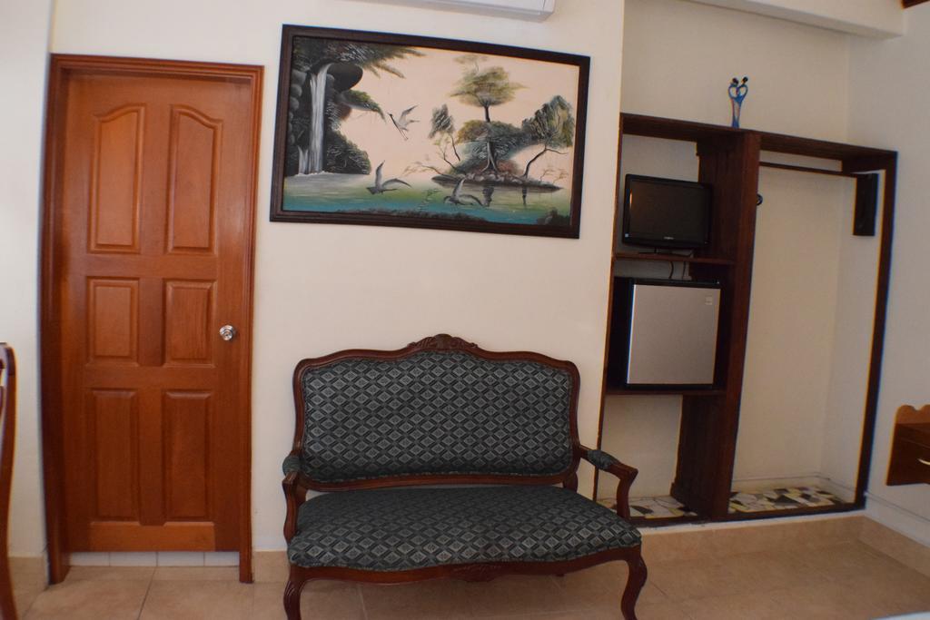 Martha'S Guesthouse 圣伊格纳西奥 外观 照片