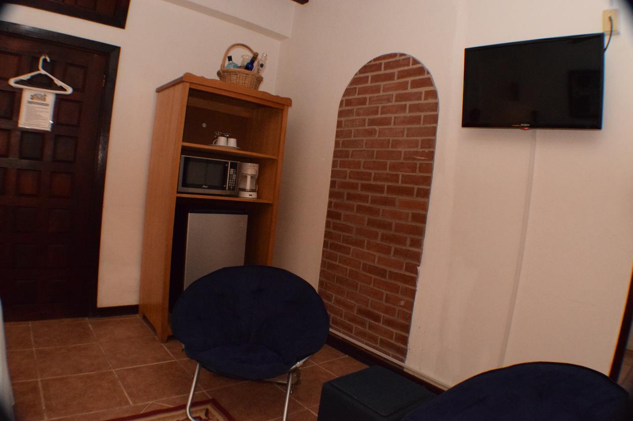 Martha'S Guesthouse 圣伊格纳西奥 客房 照片